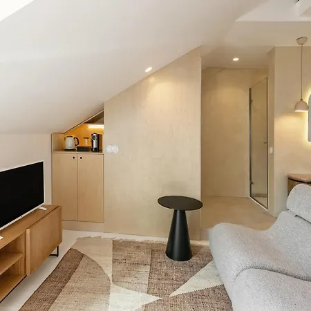 Fantastic Terrace In A Romantic Penthouse At Downtown Apartment *