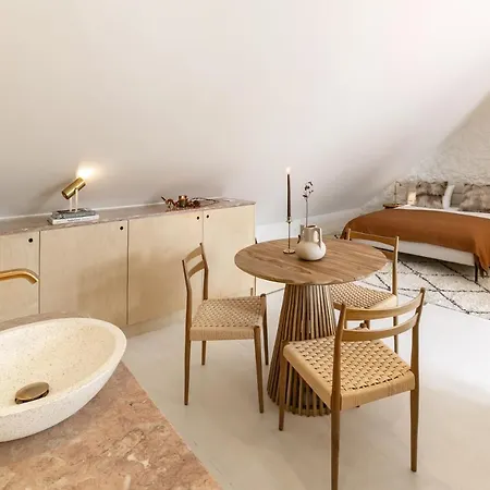 Fantastic Terrace In A Romantic Penthouse At Downtown Apartment