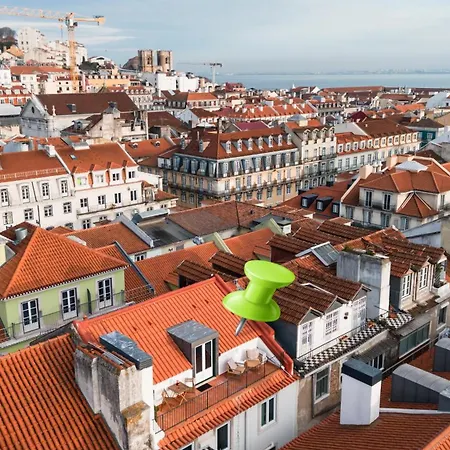 Апартаменти The Downtown Terrace - Fabulous Views, Romantic Penthouse, 6th-floor No Lift